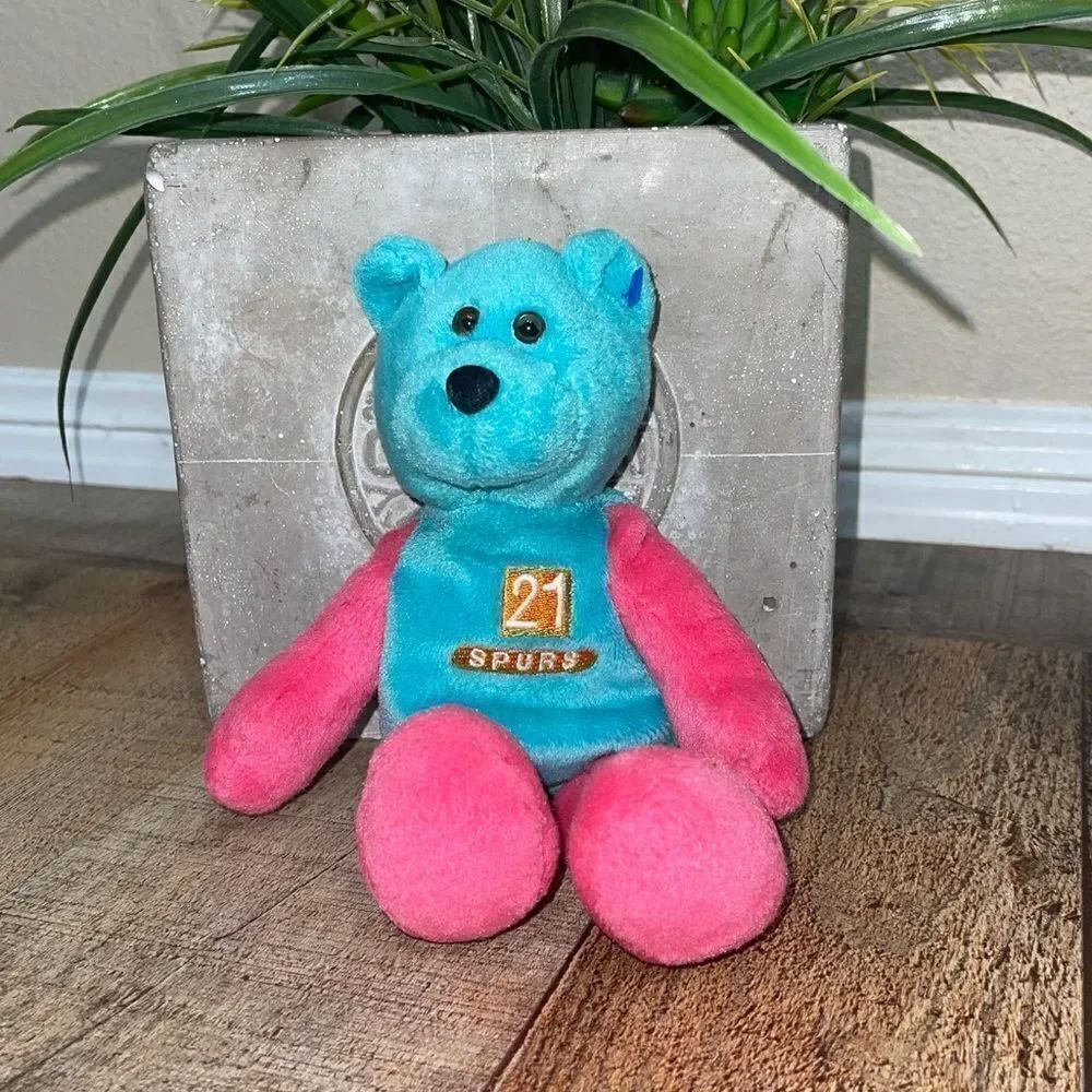 Nba Duncan Plush Beanie Baby Bear Toy RARE! #21.
Pre owned good condition